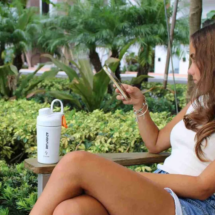 20/28 oz Insulated Adventurous Shaker Bottle