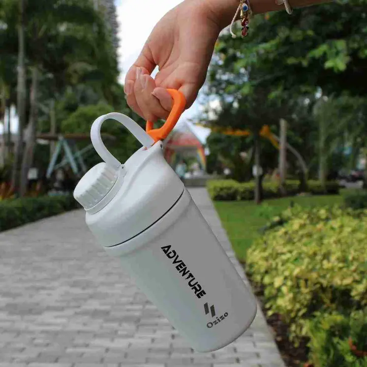 20/28 oz Insulated Adventurous Shaker Bottle