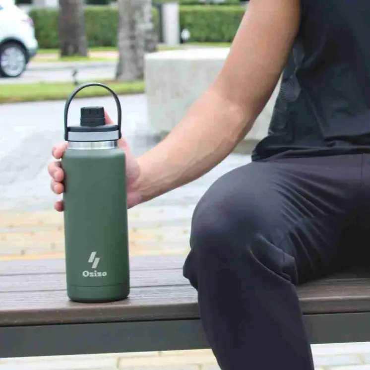 Ozizo M69 34oz 1000ml Insulated Bottle with Handle and Attached Cap