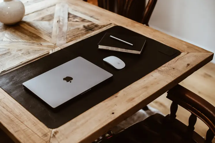 Black desk pad