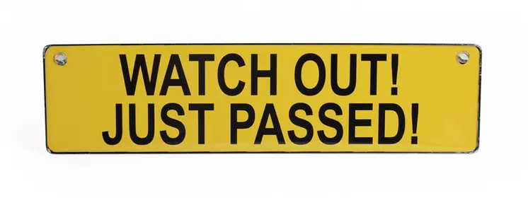 CROSS. WATCH OUT! JUST PASSE