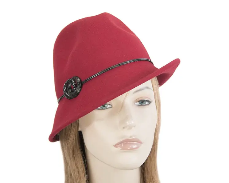 Red ladies fashion felt trilby hat by Max Alexander