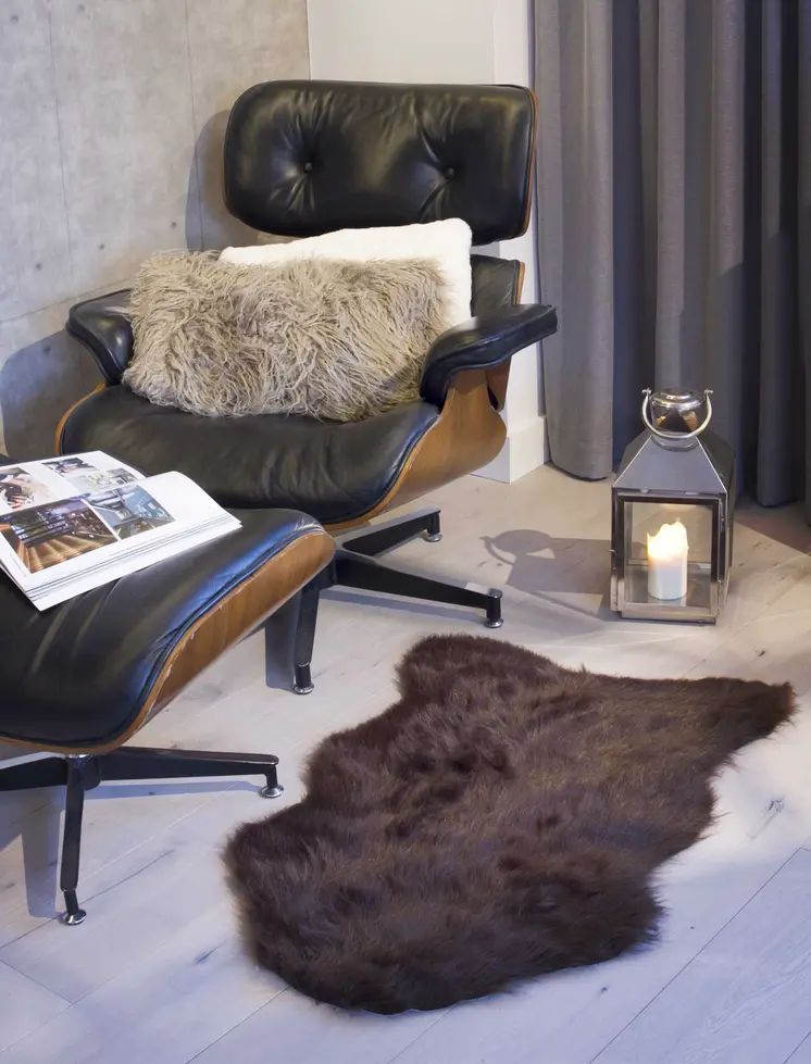 2' X 3' Chocolate Faux Sheepskin Shag Area Rug
