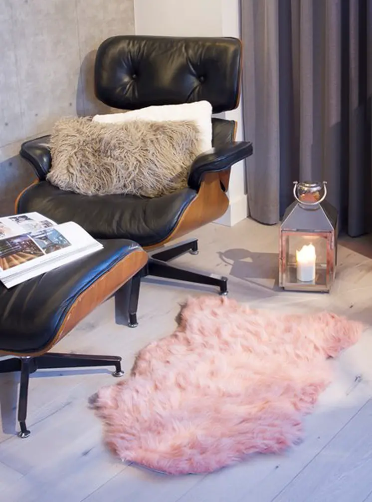 2' X 3' Dusty Rose Faux Sheepskin Washable Area Rug