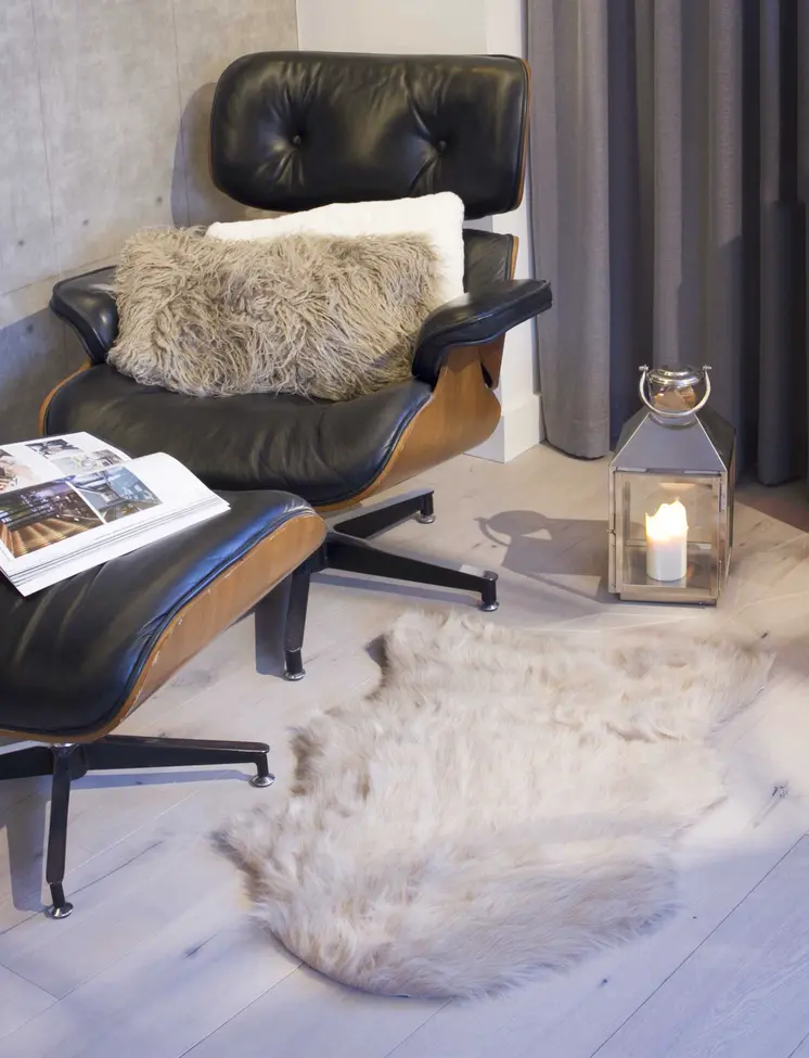 2' X 3' Taupe Faux Sheepskin Washable Area Rug