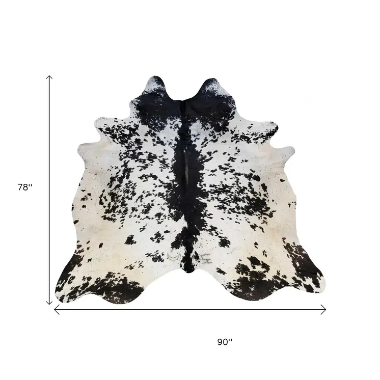 6' X 7' Black And White Cowhide Handmade Area Rug