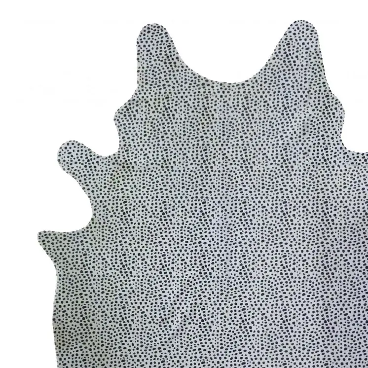 6' X 7' Black And White Cowhide Handmade Area Rug