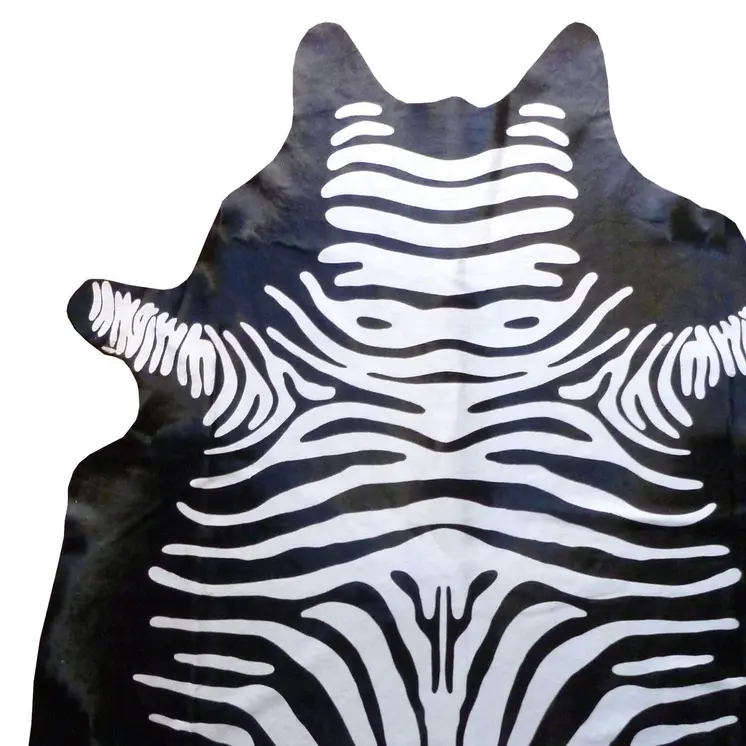 6' X 7' Black And White Cowhide Handmade Area Rug