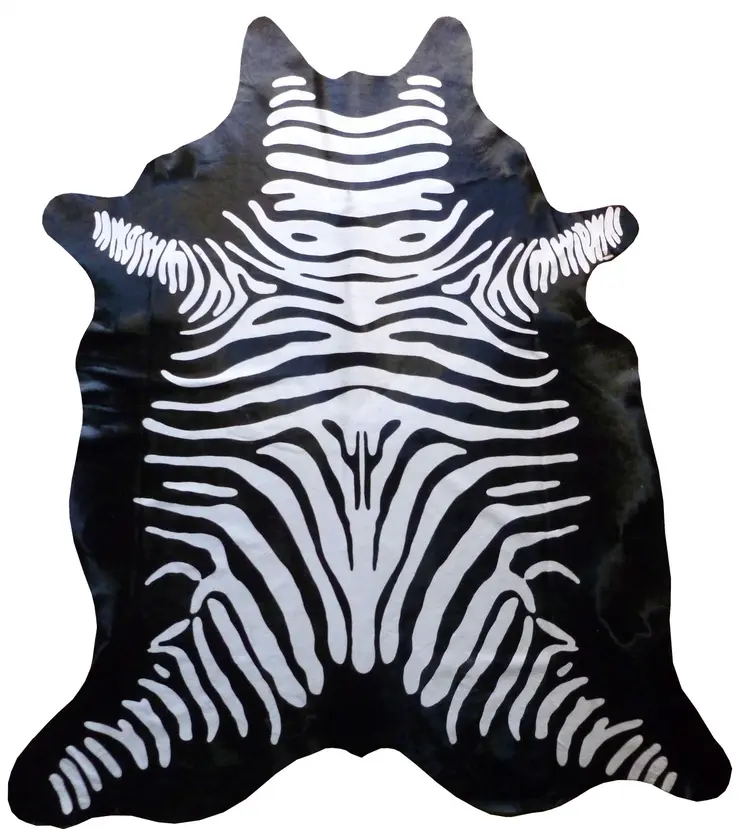 6' X 7' Black And White Cowhide Handmade Area Rug
