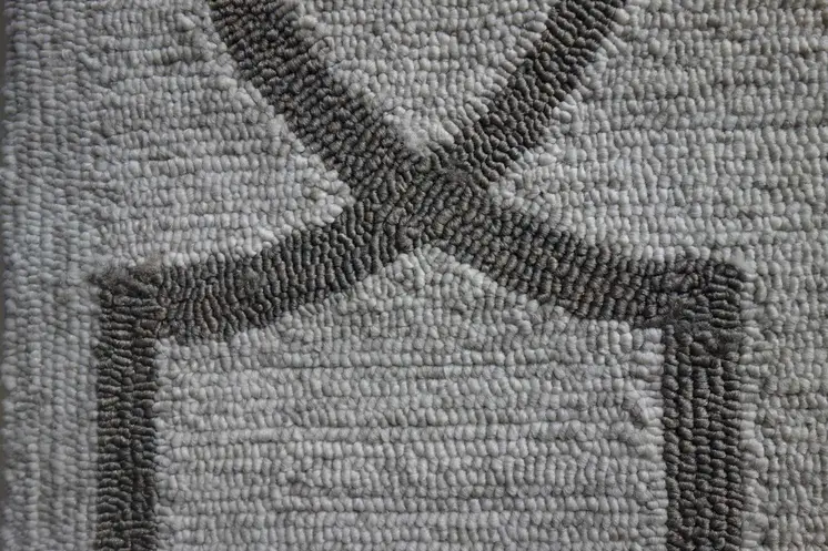 6' X 9' Ivory and Gray Hand Hooked Area Rug