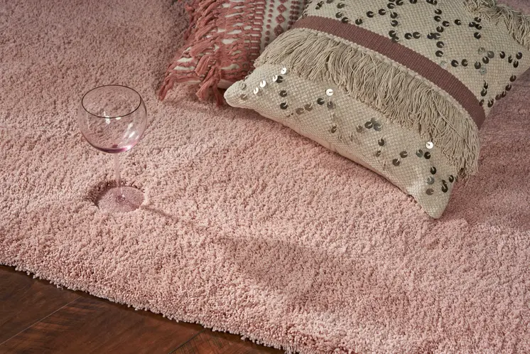 8' X 10' Pink Shag Hand Woven Area Rug
