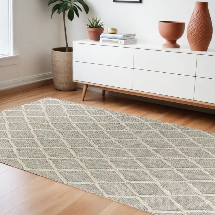 9' X 13' Grey Hand Woven Diamond Pattern Indoor Area Rug