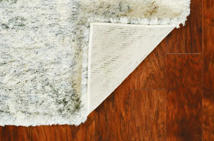 5' X 8' Ivory And Gray Diamond Area Rug