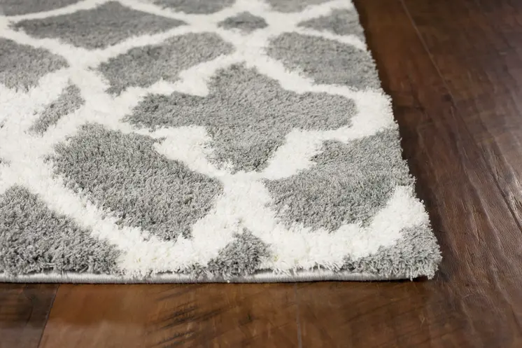 5' X 8' Gray And Ivory Ogee Area Rug