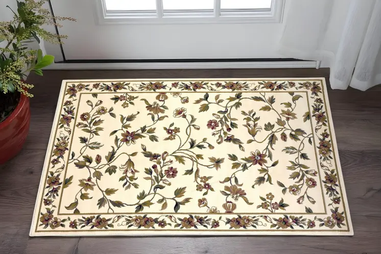 2' X 3' Ivory And Green Floral Vines Area Rug