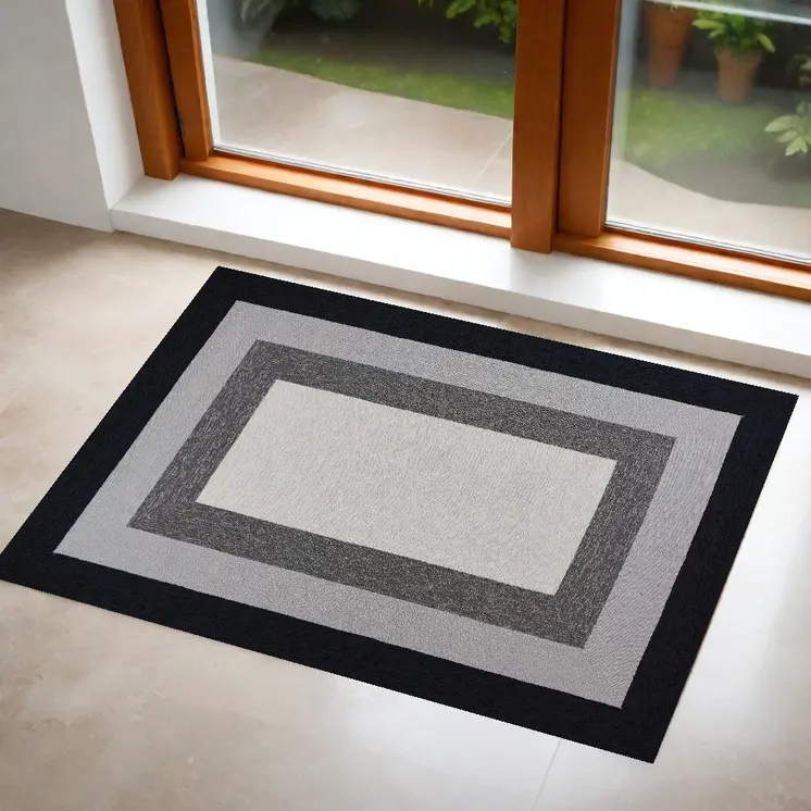 2' X 3' Charcoal Hand Hooked Area Rug