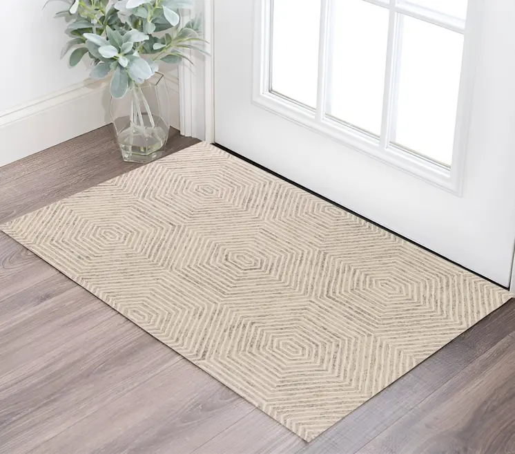 2' X 4' Ivory Wool Hand Tufted Area Rug