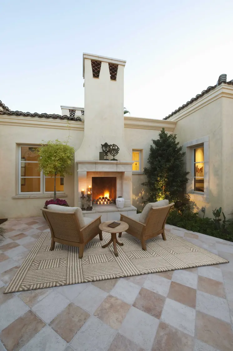 3' X 5' Beige And Ivory Geometric Indoor Outdoor Area Rug