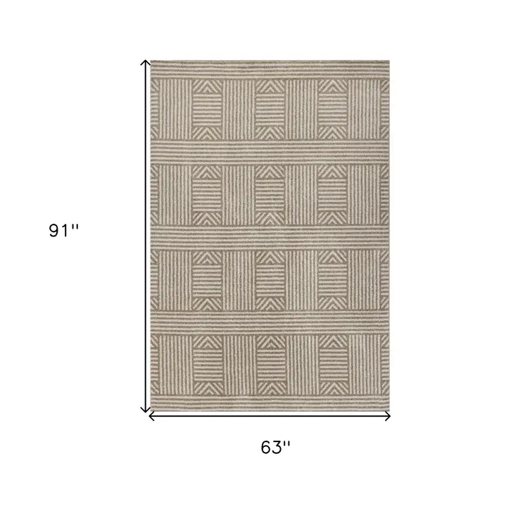 5' X 8' Beige And Ivory Geometric Indoor Outdoor Area Rug