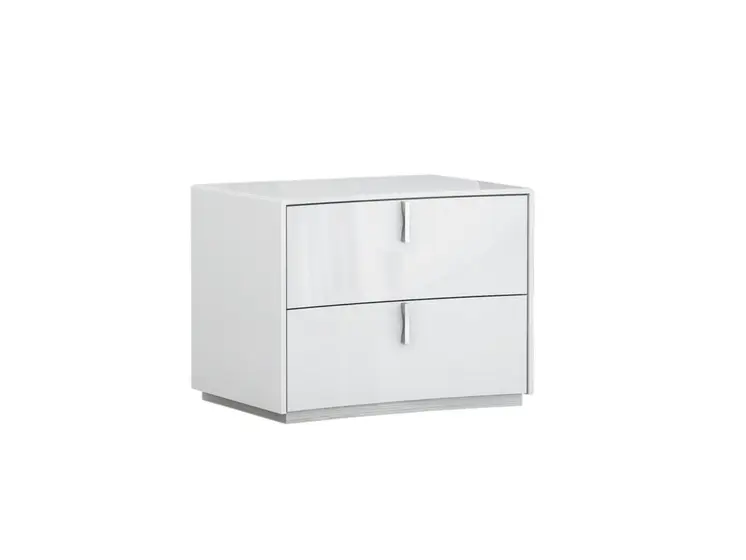 Four Piece White Solid and Manufactured Wood Bedroom Set With Mirror