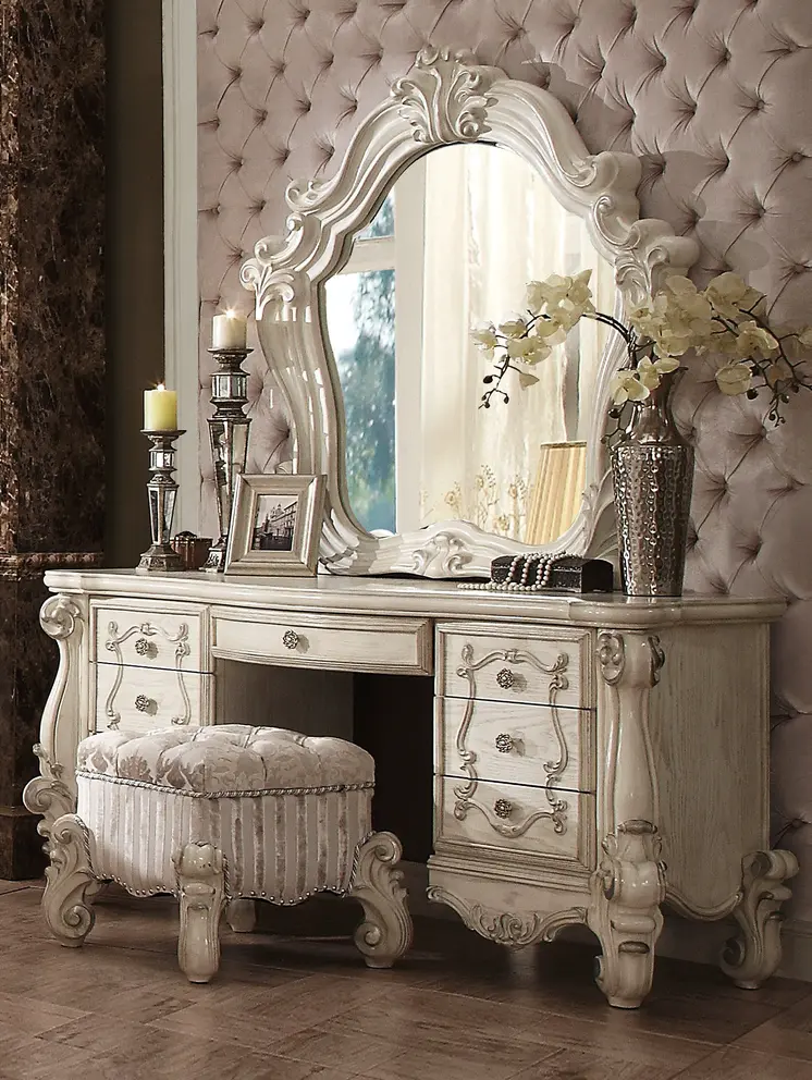 22" Ivory and Bone Fabric Floral Tufted Vanity Chair