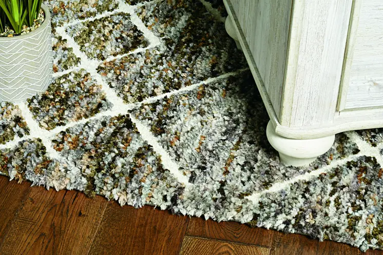 5' X 8' Gray and Ivory Geometric Area Rug