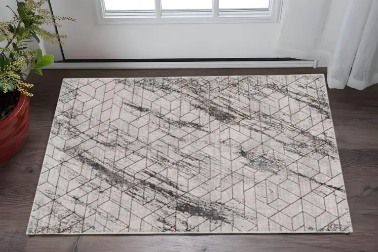 3' X 5' Ivory Geometric Pattern Area Rug
