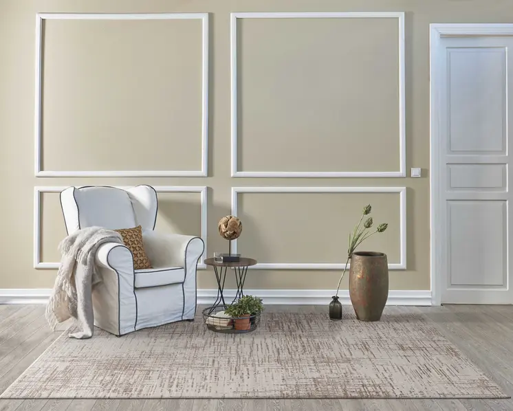 5' X 8' Beige And Tan Abstract Distressed Area Rug