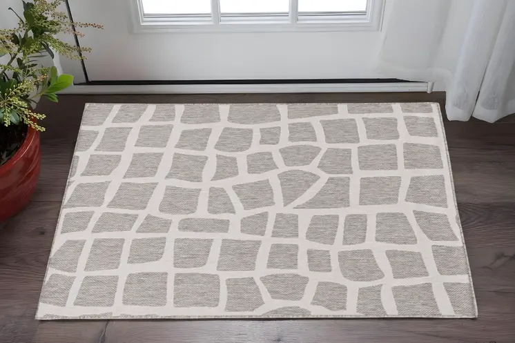 3' X 4' Gray and Ivory Cobblestone Area Rug