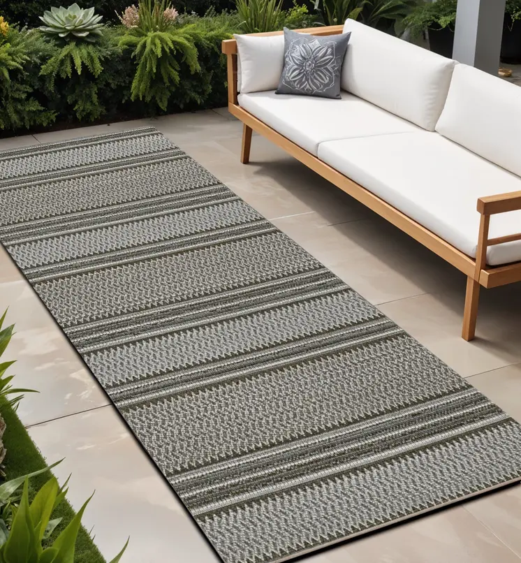 8' Gray Southwestern Indoor Outdoor Area Rug