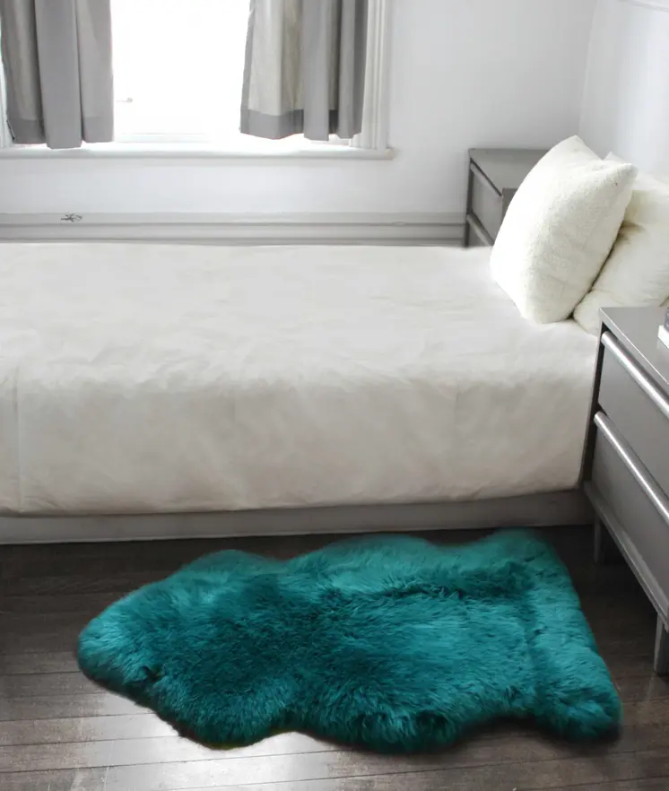 2' X 3' Steel Blue New Zealand Natural Sheepskin Rug