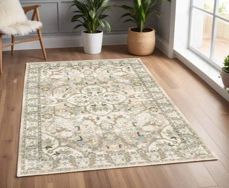 4' X 6' Beige And Ivory Medallion Area Rug