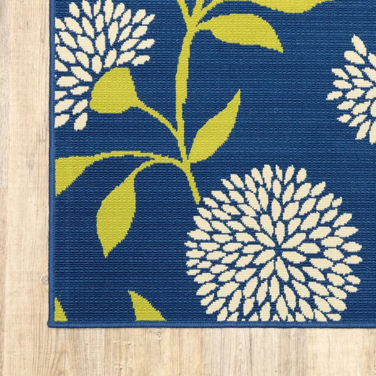 7' X 10' Blue And Green Floral Indoor Outdoor Area Rug