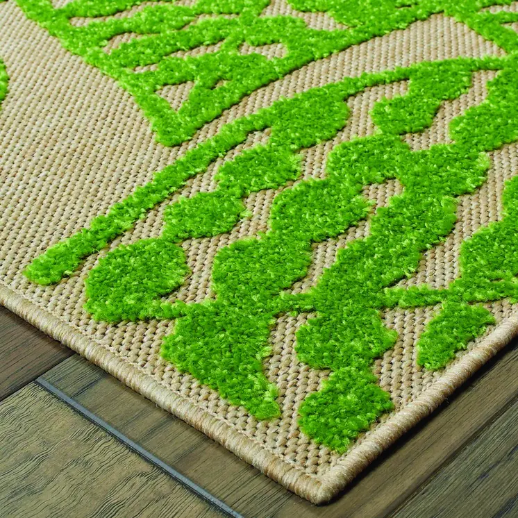 4' X 5' Green Floral Indoor Outdoor Area Rug