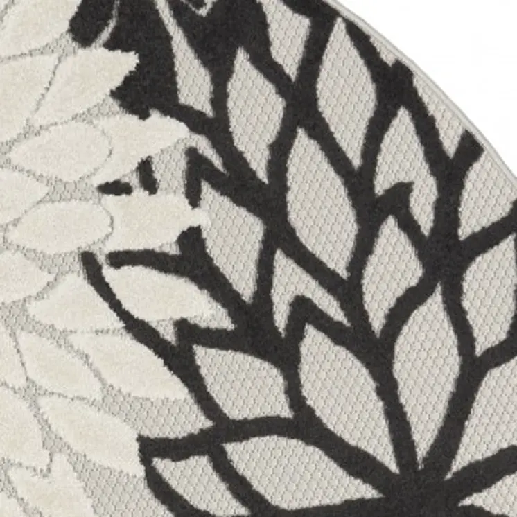 4' Black And White Round Indoor Outdoor Area Rug