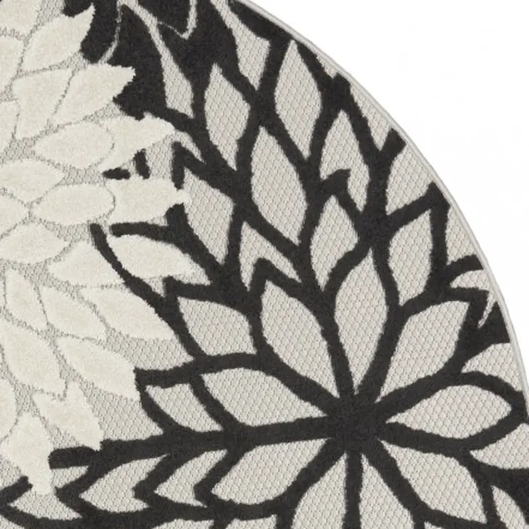 4' Black And White Round Indoor Outdoor Area Rug