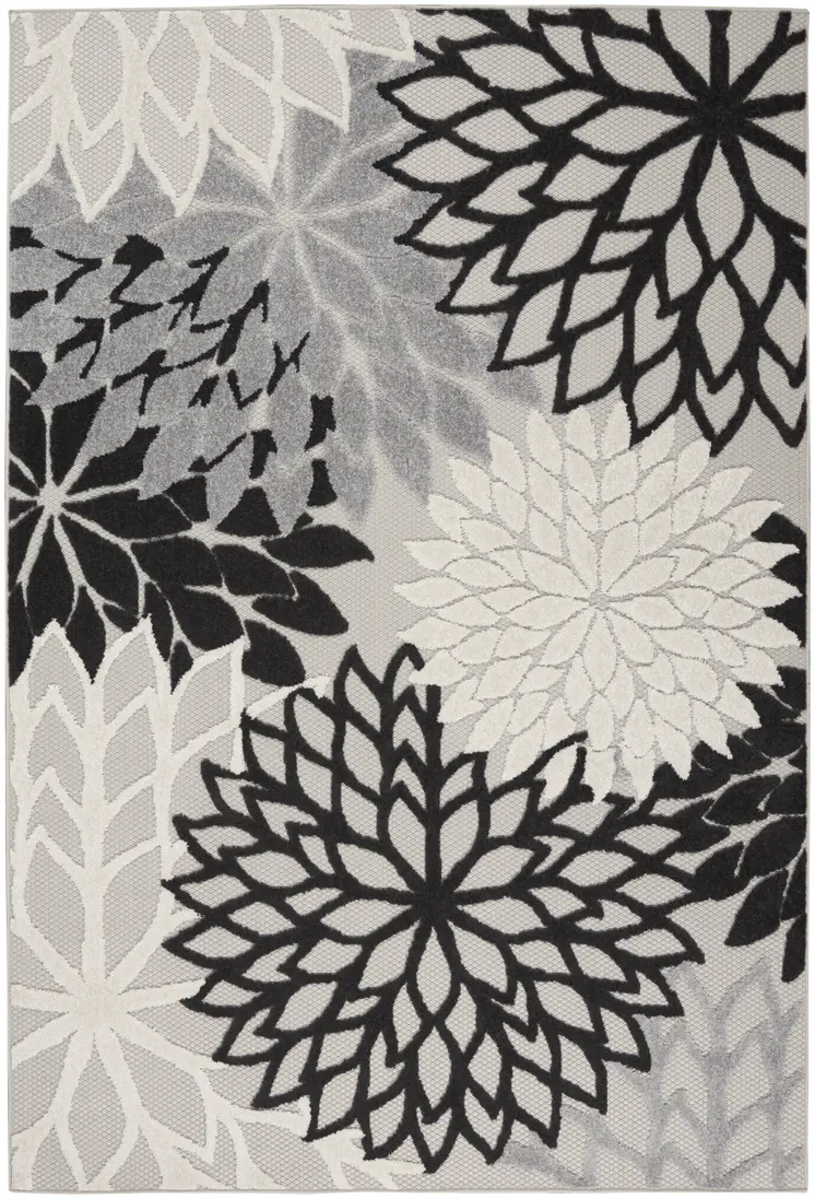 6' X 9' Black And White Indoor Outdoor Area Rug