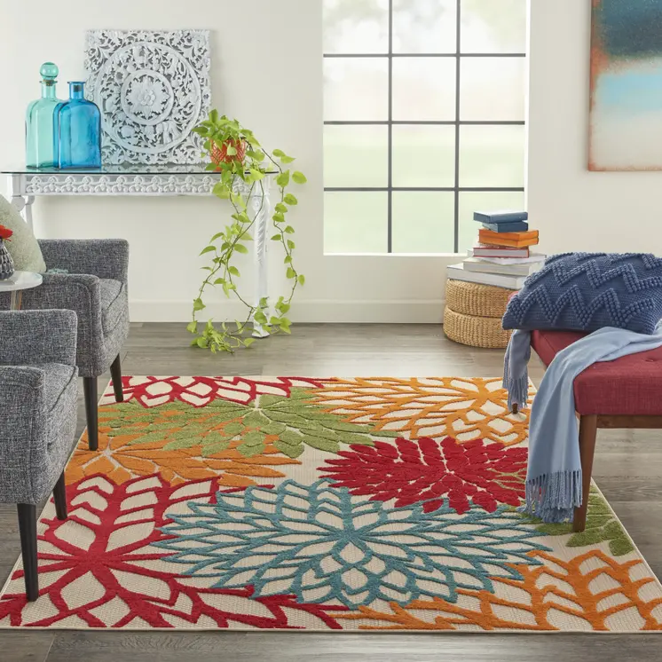 5' X 8' Green And Ivory Floral Indoor Outdoor Area Rug