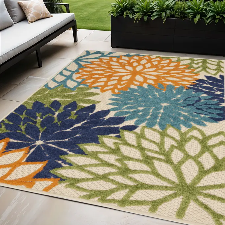 5' X 8' Ivory And Blue Floral Indoor Outdoor Area Rug