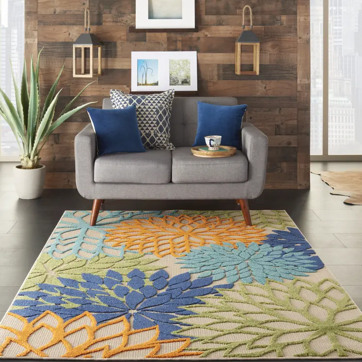 5' X 8' Ivory And Blue Floral Indoor Outdoor Area Rug
