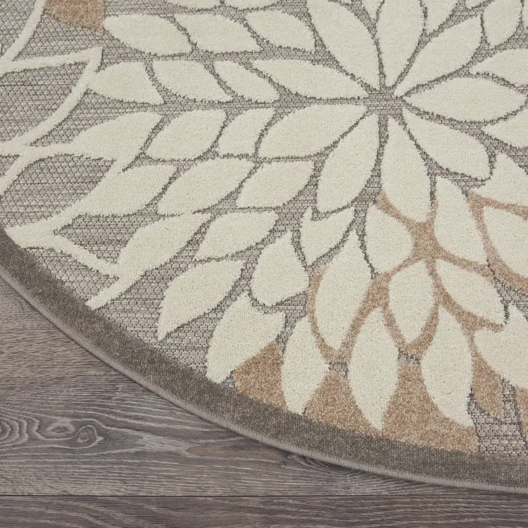 5' Gray And Ivory Round Indoor Outdoor Area Rug
