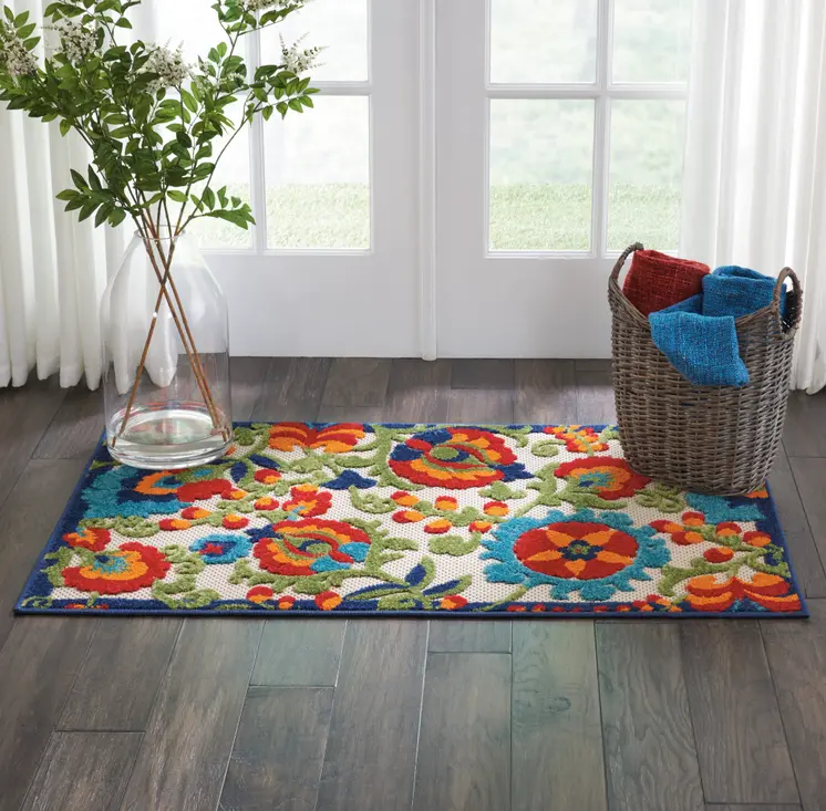 3' X 4' Green And Ivory Indoor Outdoor Area Rug
