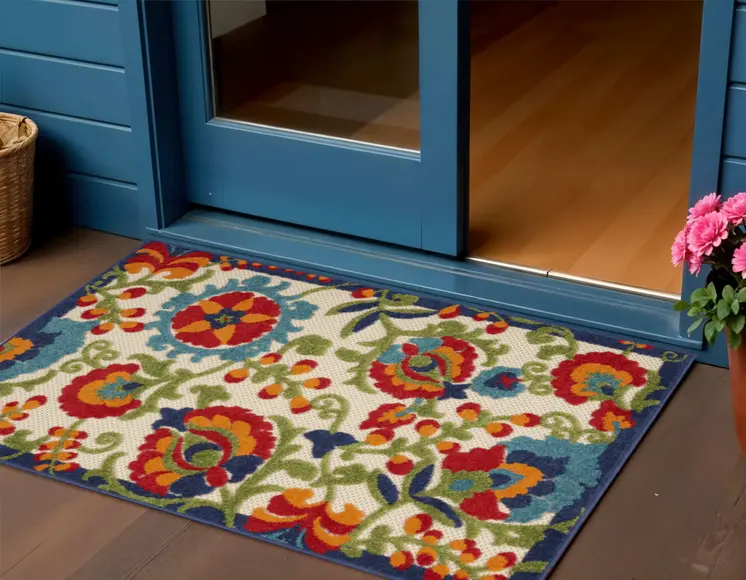 3' X 4' Green And Ivory Indoor Outdoor Area Rug