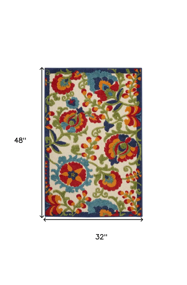 3' X 4' Green And Ivory Indoor Outdoor Area Rug