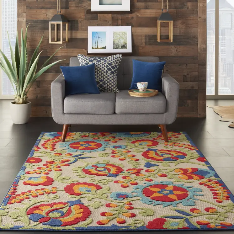 6' X 9' Green And Ivory Indoor Outdoor Area Rug