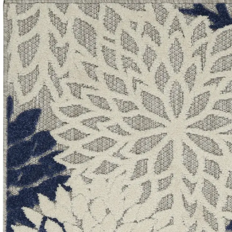 8' Ivory And Blue Indoor Outdoor Area Rug