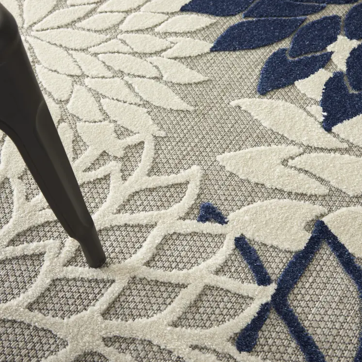 5' X 8' Ivory And Blue Floral Indoor Outdoor Area Rug