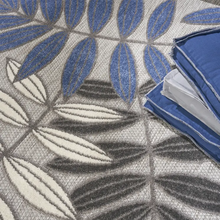 8' Blue And Gray Round Floral Indoor Outdoor Area Rug