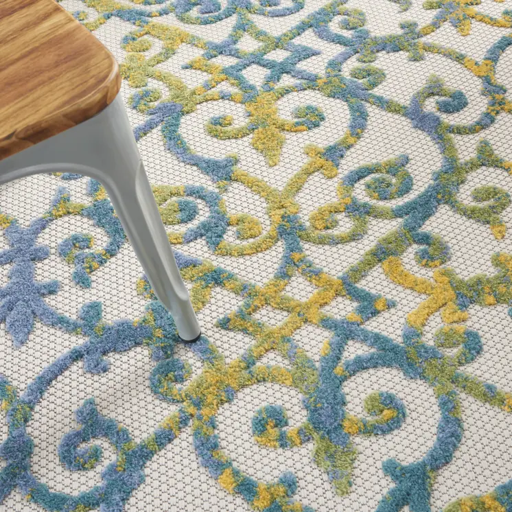 4' X 6' Ivory And Blue Indoor Outdoor Area Rug