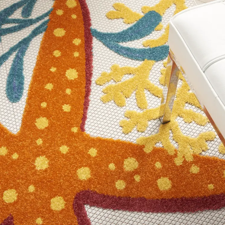 5' X 8' Yellow And Ivory Indoor Outdoor Area Rug